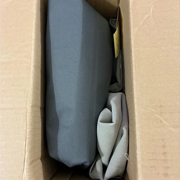 NEW IN BOX: Premium V-Shape Inflatable Meditation Zafu & Floor Seat - Picture 8 of 11